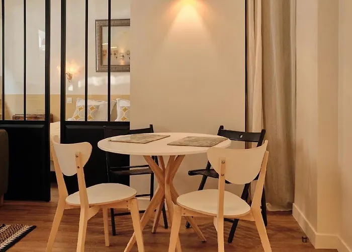 Apartament Chic & Cosy 2br - A Deux Pas Tour Eiffel 2br *