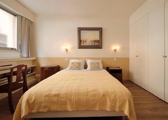 Chic & Cosy 2br - A Deux Pas Tour Eiffel 2br * Paryż